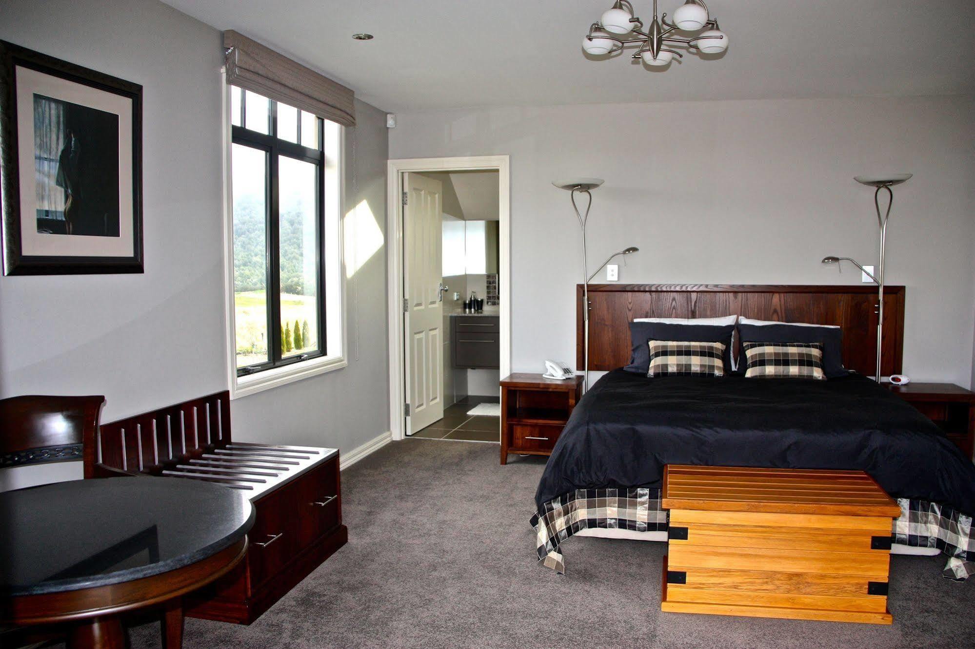 Dock Bay Lodge Te Anau Eksteriør bilde