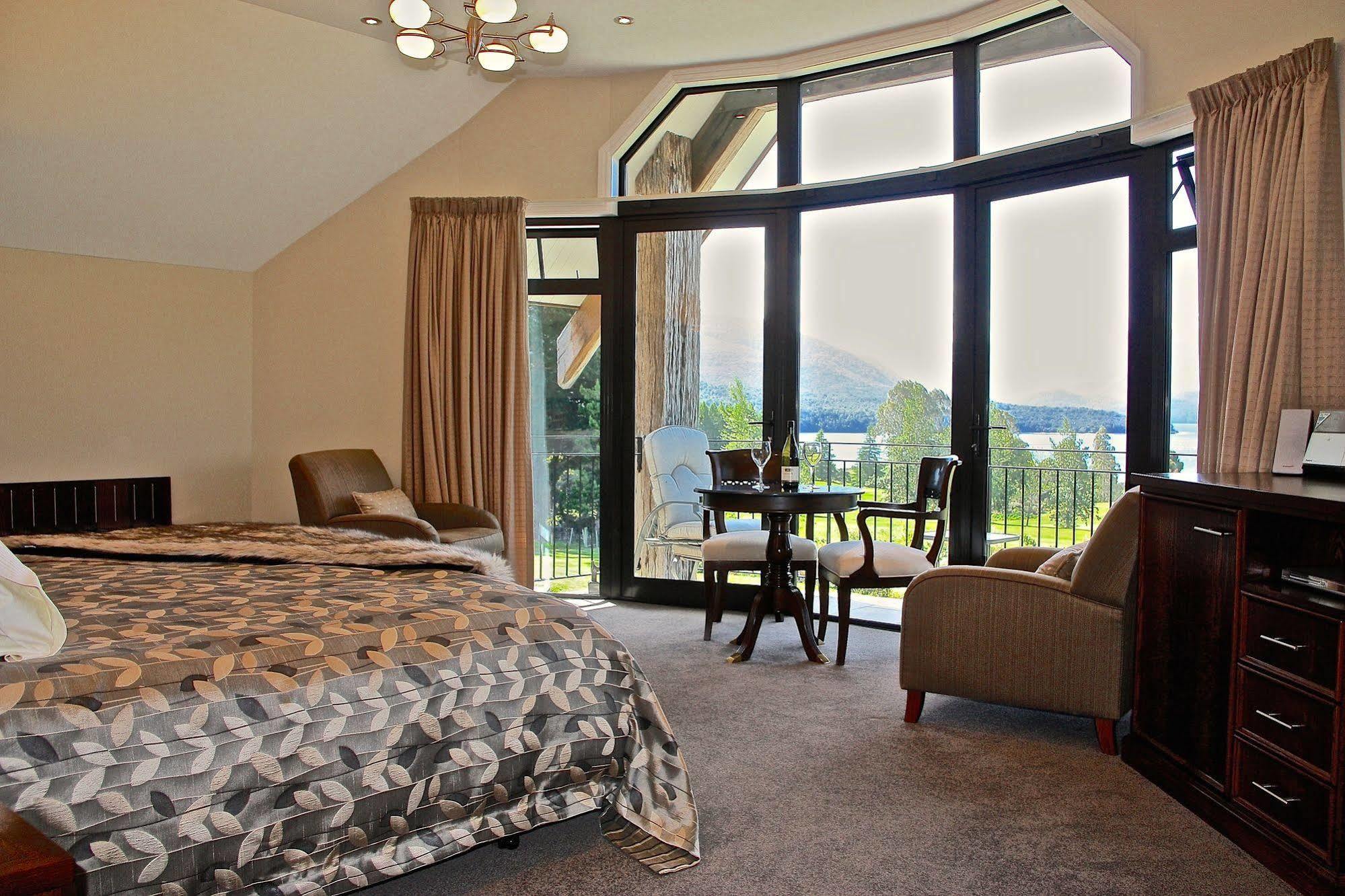 Dock Bay Lodge Te Anau Eksteriør bilde